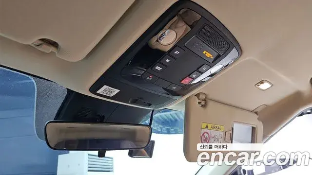 Kia Carnival 2021 — Фото 19/20