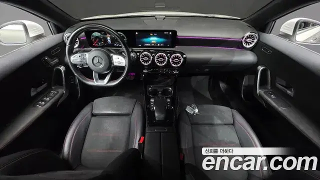 Mercedes-Benz A-Class 2021 — Photo 2/28