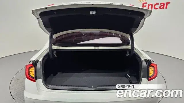 Hyundai Sonata 2019 — Фото 20/20