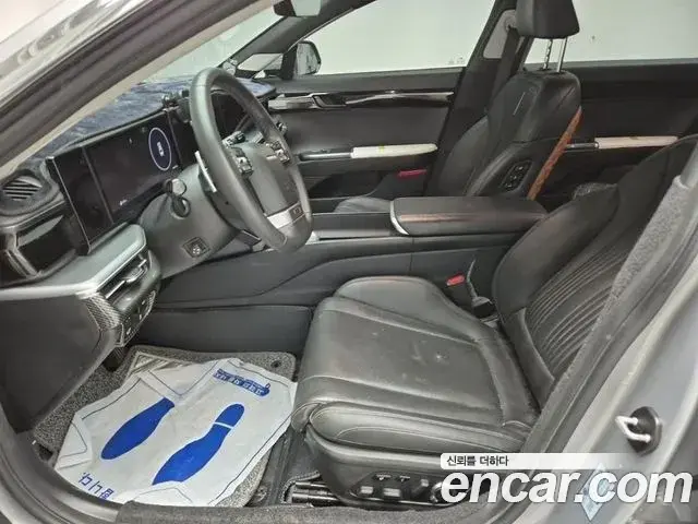 Hyundai Grandeur Hybrid 2023 — Photo 17/18
