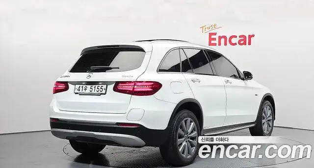 Mercedes-Benz GLC-Class 2019 — Photo 29/34