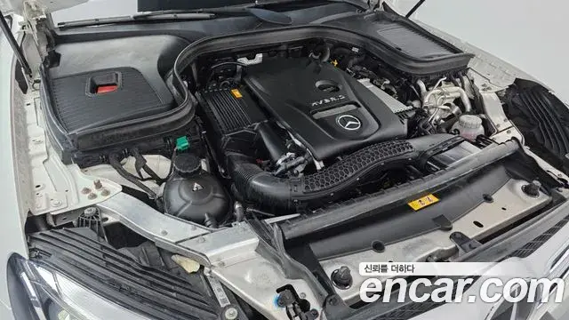 Mercedes-Benz GLC-Class 2019 — Photo 11/34