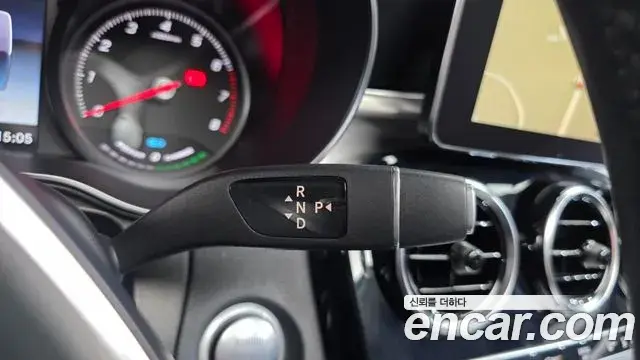Mercedes-Benz GLC-Class 2019 — Photo 8/34