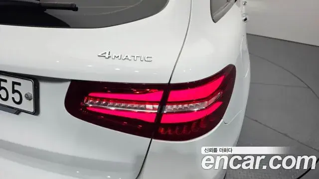 Mercedes-Benz GLC-Class 2019 — Photo 6/34
