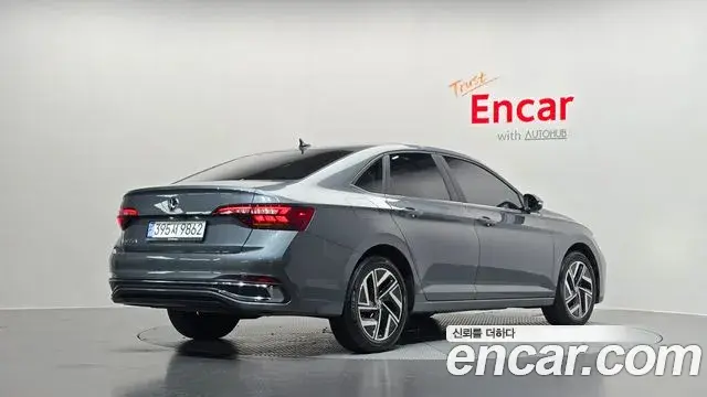 Volkswagen Jetta 2023 — Şəkil 11/20