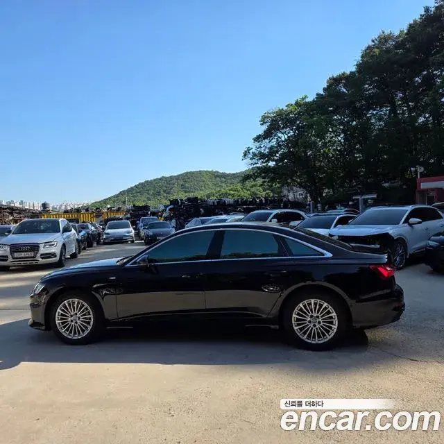Audi A6 2021 — ფოტო 3/20