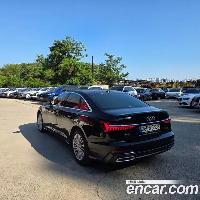 Audi A6 2021 — ფოტო 17/20