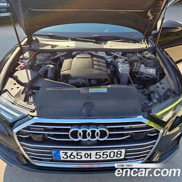Audi A6 2021 — ფოტო 16/20