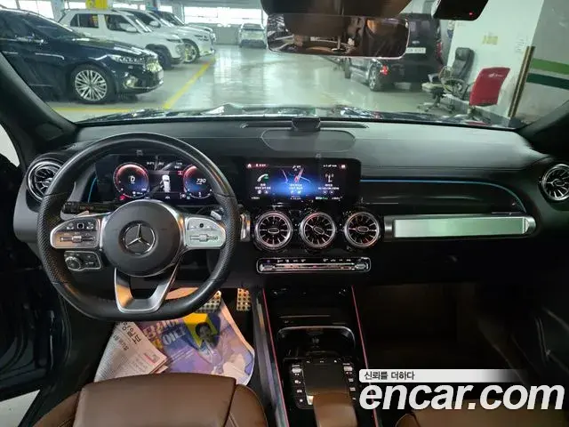 Mercedes-Benz GLB-Class 2023 — Photo 3/19