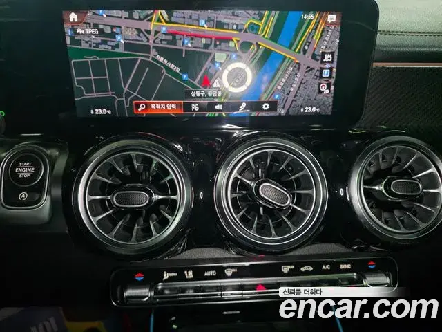 Mercedes-Benz GLB-Class 2023 — Photo 13/19