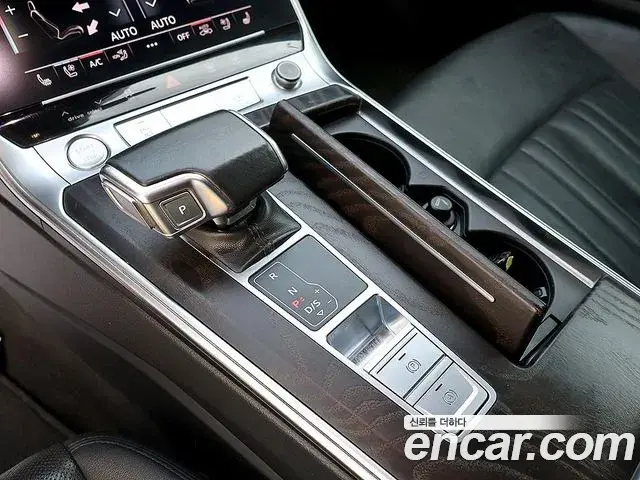 Audi A6 2020 — ფოტო 5/20