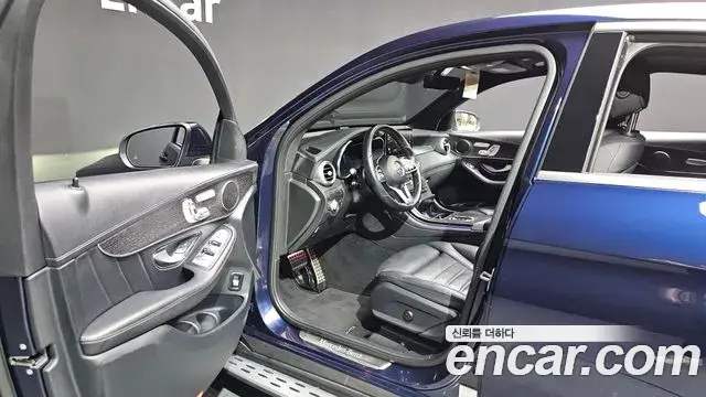 Mercedes-Benz GLC-Class 2023 — ფოტო 1/33