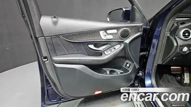 Mercedes-Benz GLC-Class 2023 — ფოტო 32/33