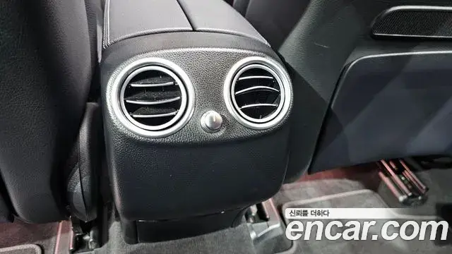 Mercedes-Benz GLC-Class 2023 — ფოტო 13/33