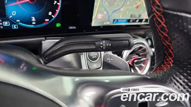 Mercedes-Benz GLB-Class 2023 — Фото 9/20