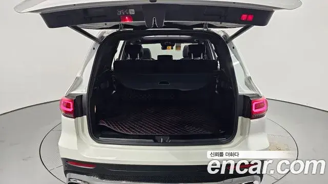 Mercedes-Benz GLB-Class 2023 — Фото 20/20