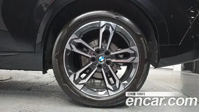 BMW X2 2025 — ფოტო 28/35