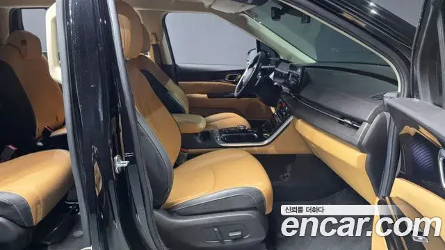 Kia Carnival 2022 — Фото 11/20