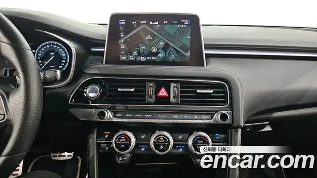 Genesis G70 2020 — Şəkil 18/20
