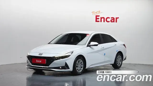 Hyundai The New Avante Hybrid 2021 — Photo 2/31