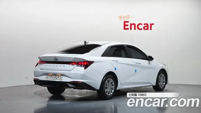 Hyundai The New Avante Hybrid 2021 — Photo 7/31