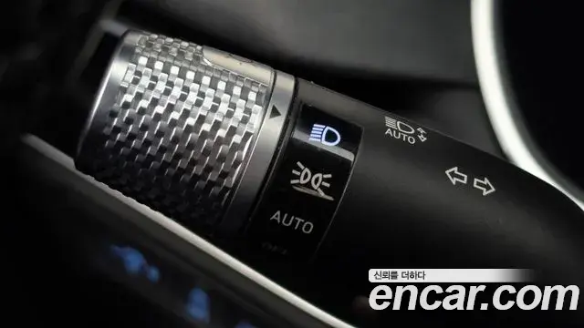 Genesis G80 2021 — ფოტო 31/32