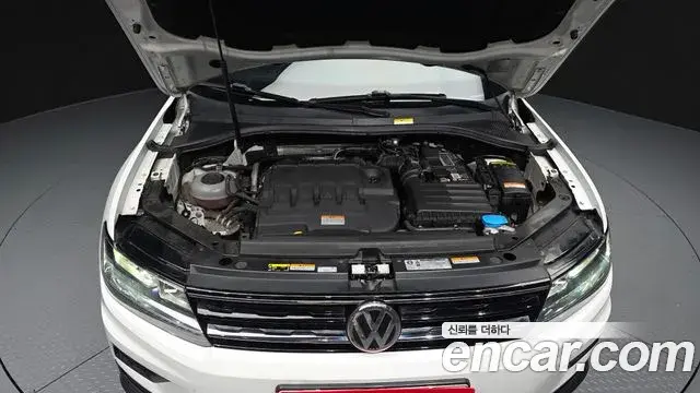 Volkswagen Tiguan 2020 — Şəkil 19/20