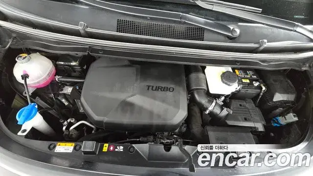 Hyundai Staria 2024 — Şəkil 10/30