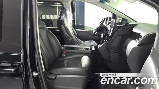 Hyundai Staria 2024 — Şəkil 2/30