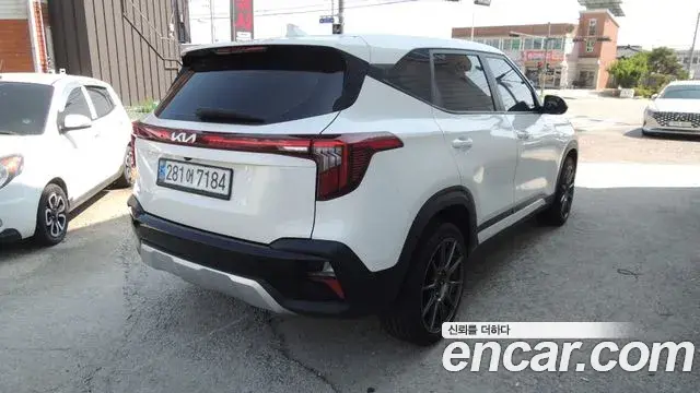 Kia Seltos 2022 — Photo 14/20