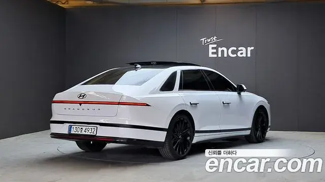 Hyundai Grandeur Hybrid 2023 — Şəkil 21/34