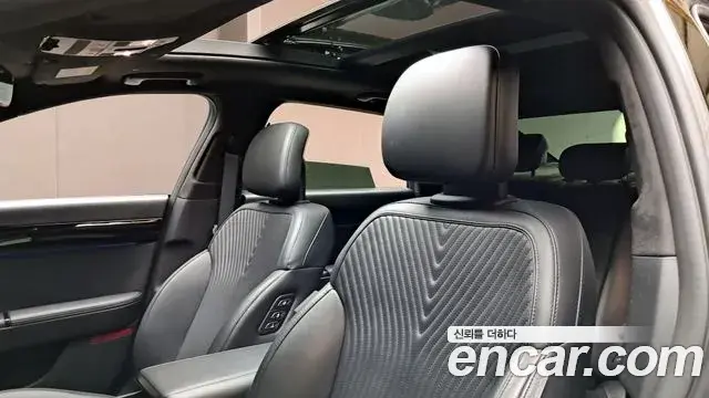 Hyundai Grandeur Hybrid 2023 — Şəkil 31/34