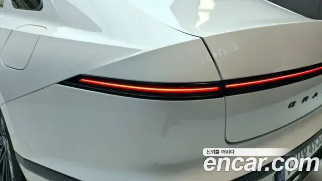 Hyundai Grandeur Hybrid 2023 — Şəkil 9/34