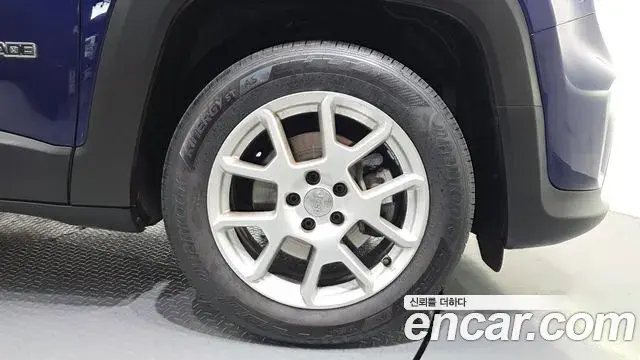 Jeep Renegade 2020 — Photo 18/32