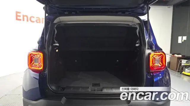 Jeep Renegade 2020 — Photo 3/32