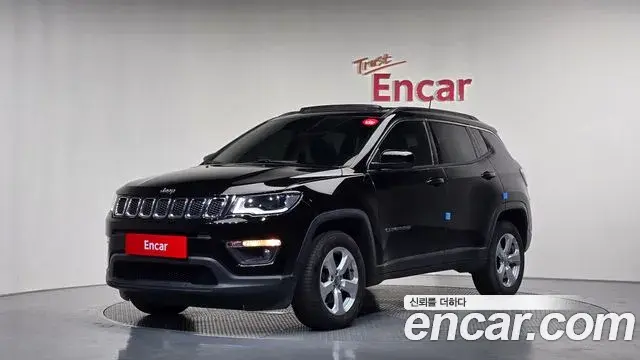 Jeep Compass 2018 — ფოტო 8/30