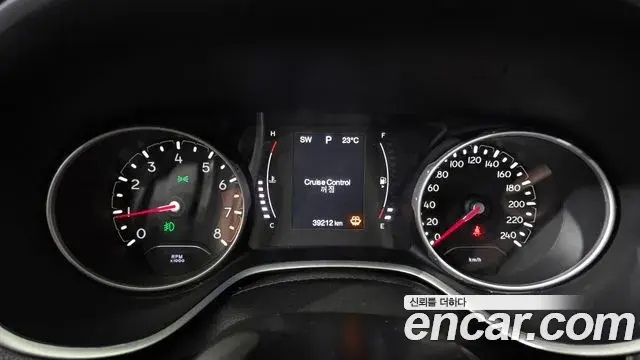 Jeep Compass 2018 — ფოტო 24/30