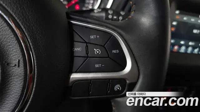 Jeep Compass 2018 — ფოტო 3/30