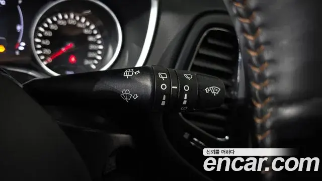 Jeep Compass 2018 — ფოტო 15/30