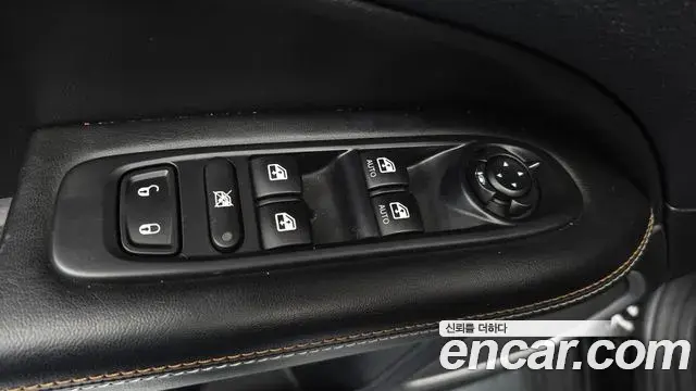 Jeep Compass 2018 — ფოტო 10/30