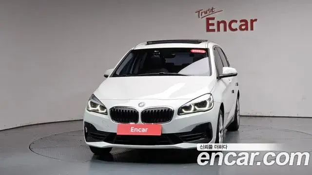 BMW 2 Series Active Tourer 2019 — Photo 20/31