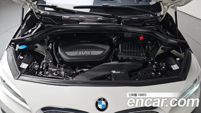 BMW 2 Series Active Tourer 2019 — Photo 2/31