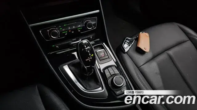 BMW 2 Series Active Tourer 2019 — Photo 23/31
