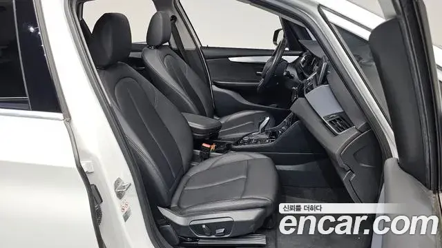 BMW 2 Series Active Tourer 2019 — Photo 31/31