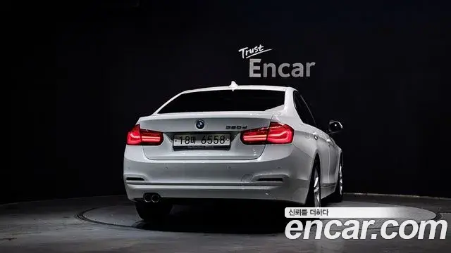 BMW 3 Series 2018 — Photo 16/30