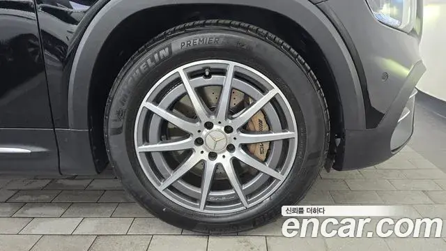Mercedes-Benz GLB-Class 2021 — Photo 6/30