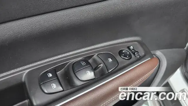 Renault Samsung QM6 2020 — ფოტო 16/36