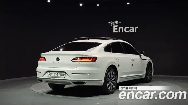 Volkswagen Arteon 2019 — Photo 17/33