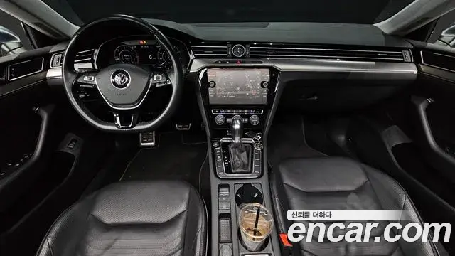 Volkswagen Arteon 2019 — Photo 26/33