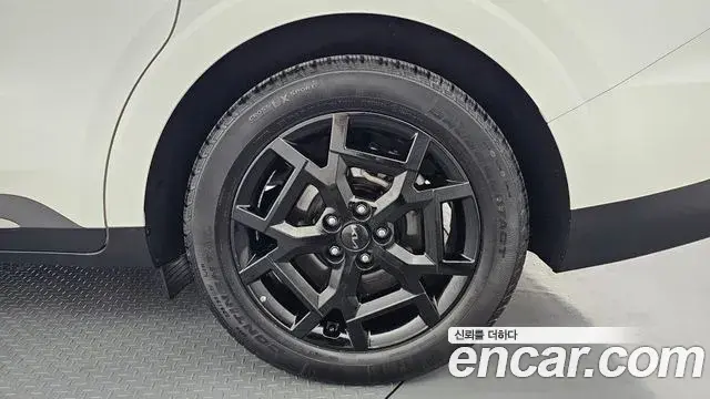 Kia Carnival 2025 — Şəkil 12/32